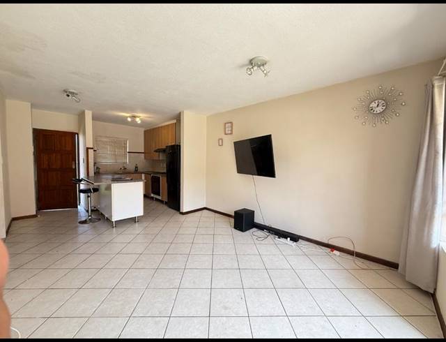 2 BEDROOM APARTMENT FOR SALE IN NOORDWYK